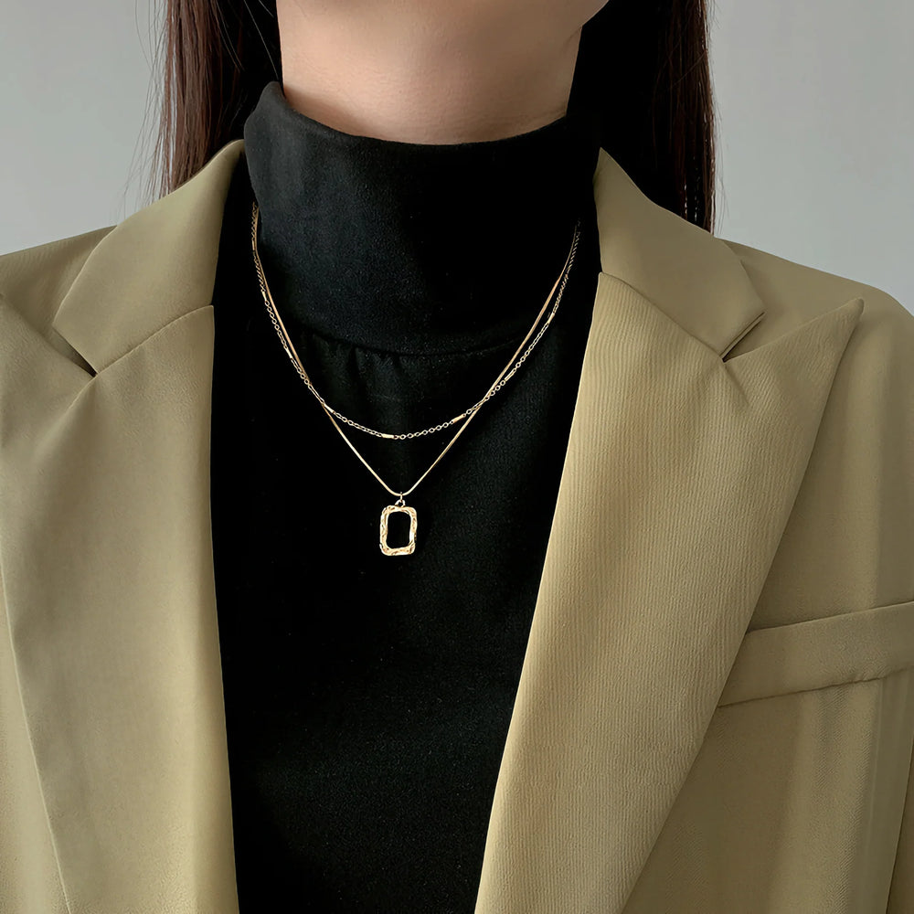 Véronique | Abigail layered chain pendant