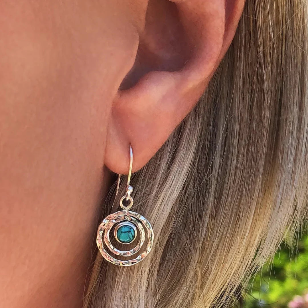 Emma | Boucles d'oreilles Boho Saturn avec pierre Turquoise