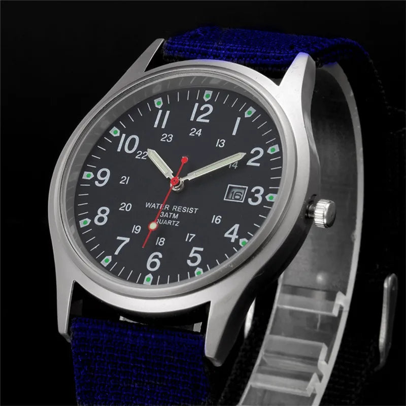 Quentin | Montre-bracelet décontractée d'inspiration militaire