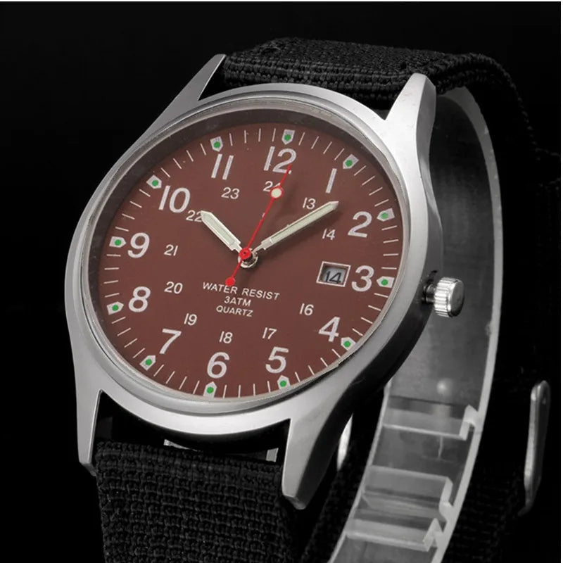 Quentin | Montre-bracelet décontractée d'inspiration militaire