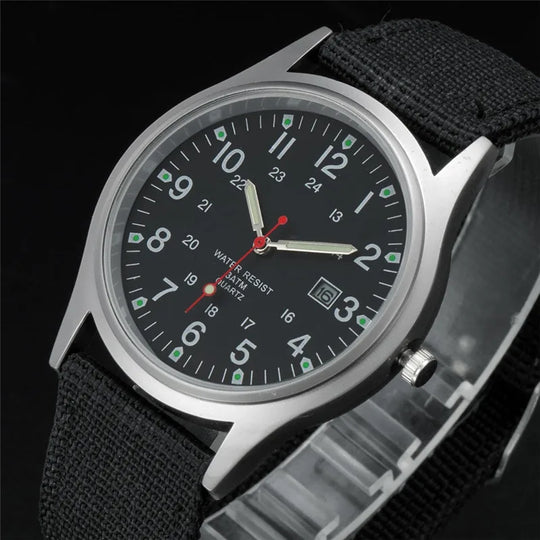 Quentin | Montre-bracelet décontractée d'inspiration militaire