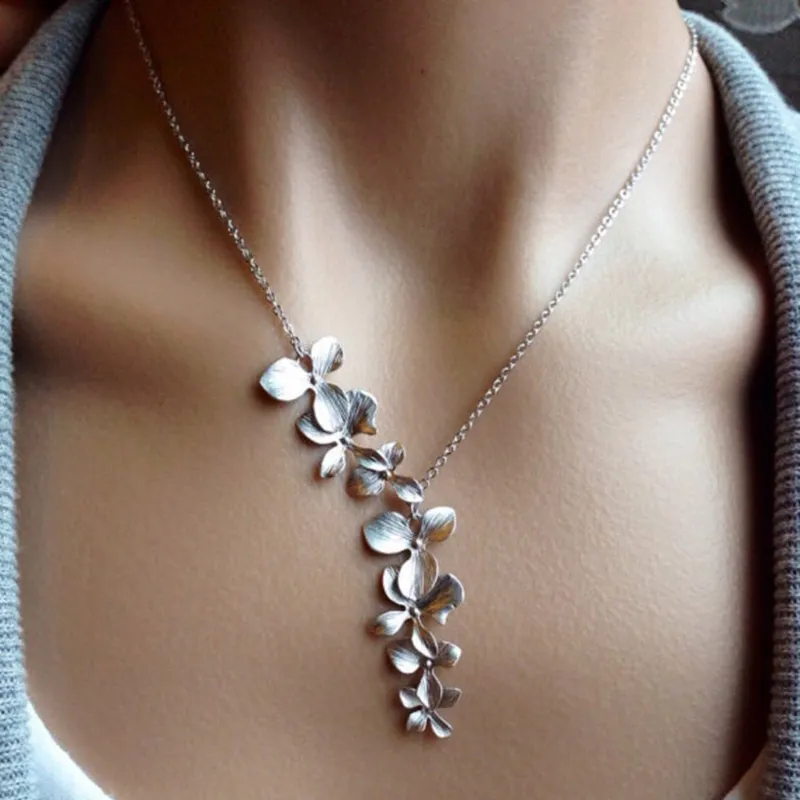 Pauline | Collier Vintage en Argent avec Fleurs